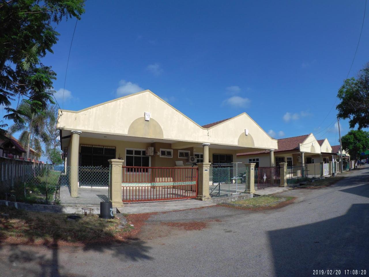 Promenade Homestay Dungun Exterior photo