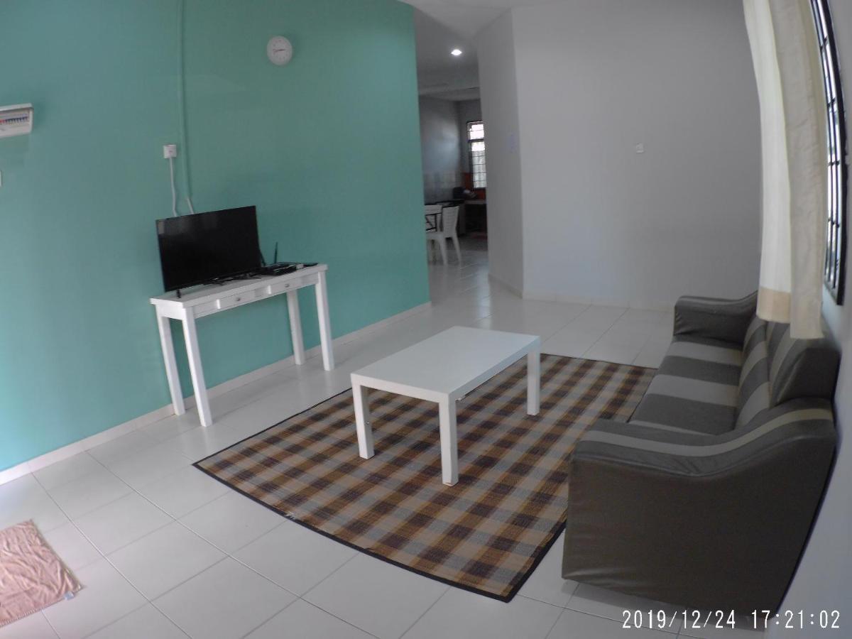 Promenade Homestay Dungun Exterior photo